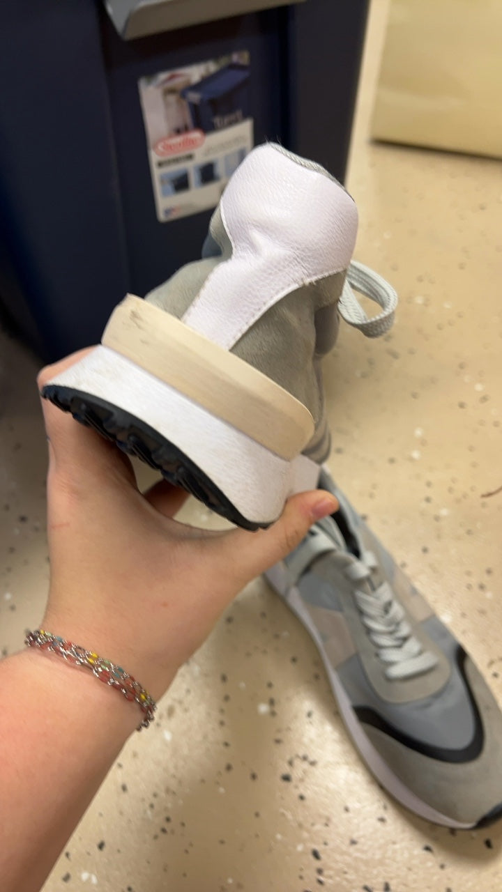  Sneakers 9 Gray