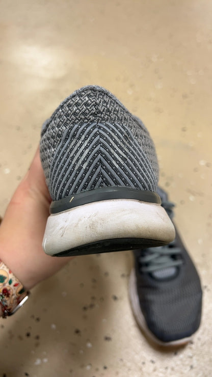 Under Armour Sneakers 8.5 Gray