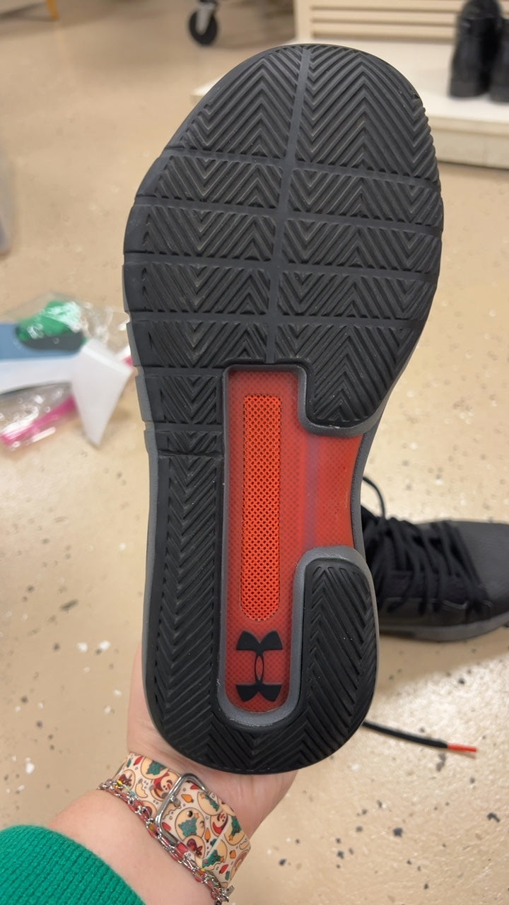 Under Armour Sneakers Mens 8.5 Black and Gray with Red accents
