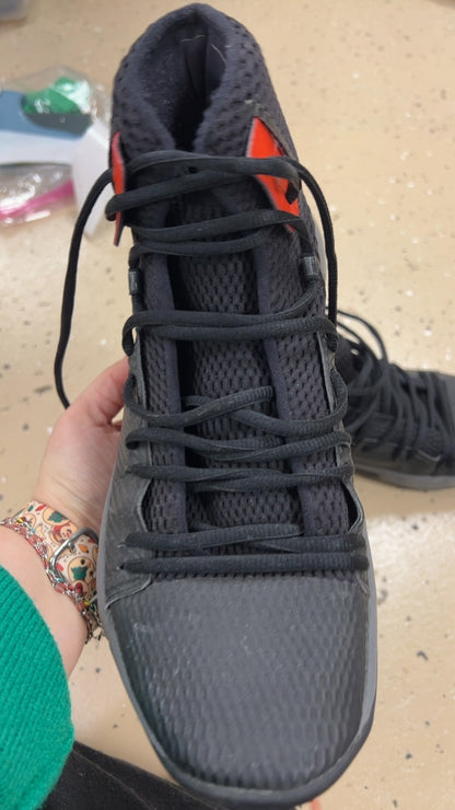 Under Armour Sneakers Mens 8.5 Black and Gray with Red accents