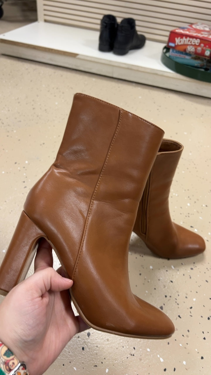 Boots 7 Brown