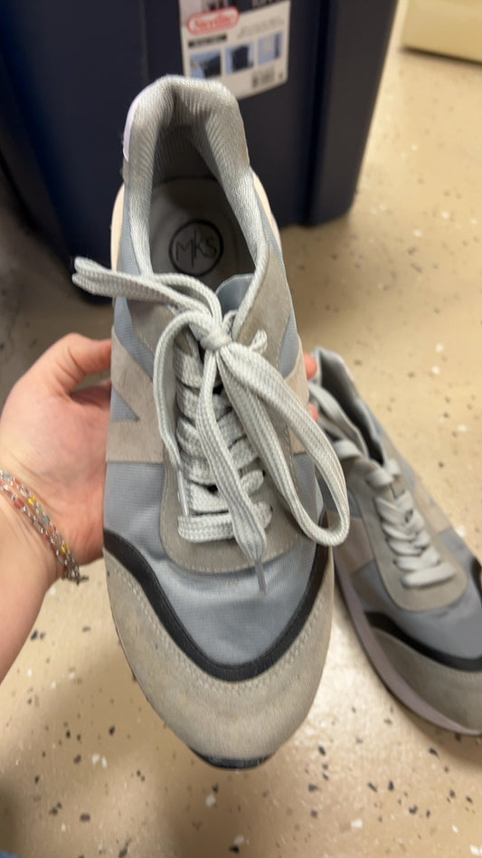  Sneakers 9 Gray