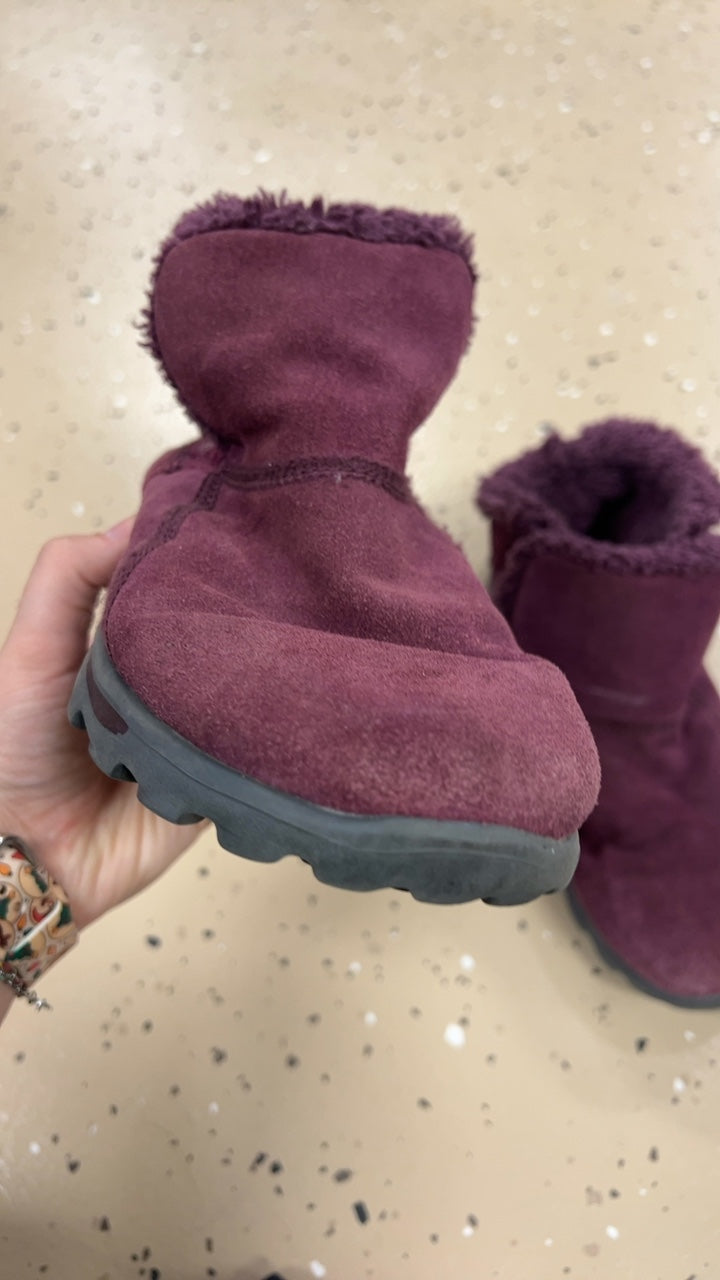 Boots 8 Burgundy