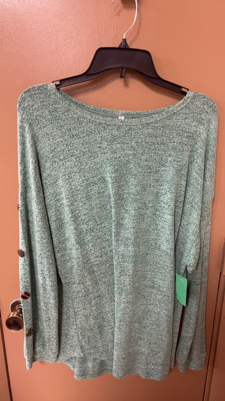 Sweater Large button sleeves 