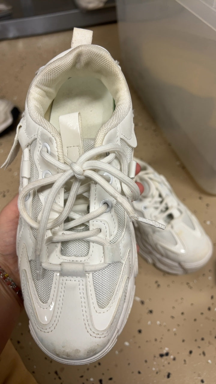 Unknown Sneakers 5 White