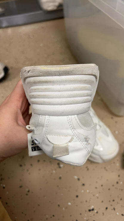 Unknown Sneakers 5 White
