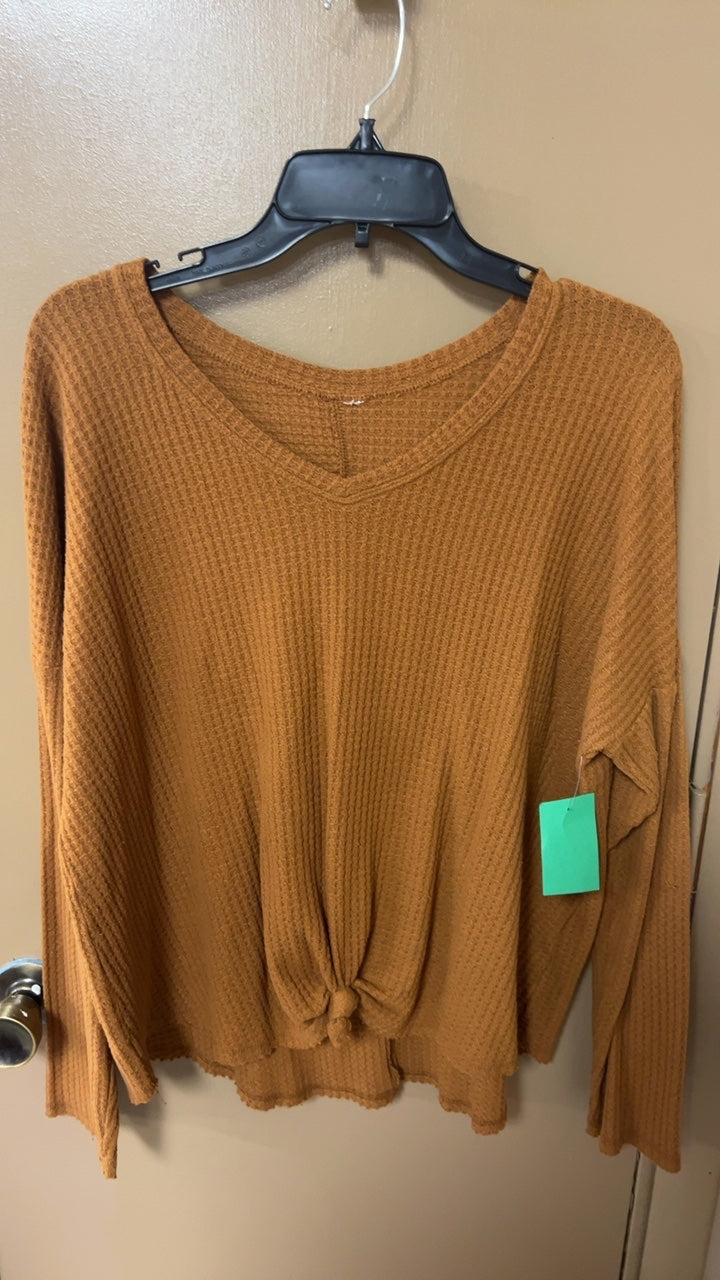 Sweater Large knot detail 