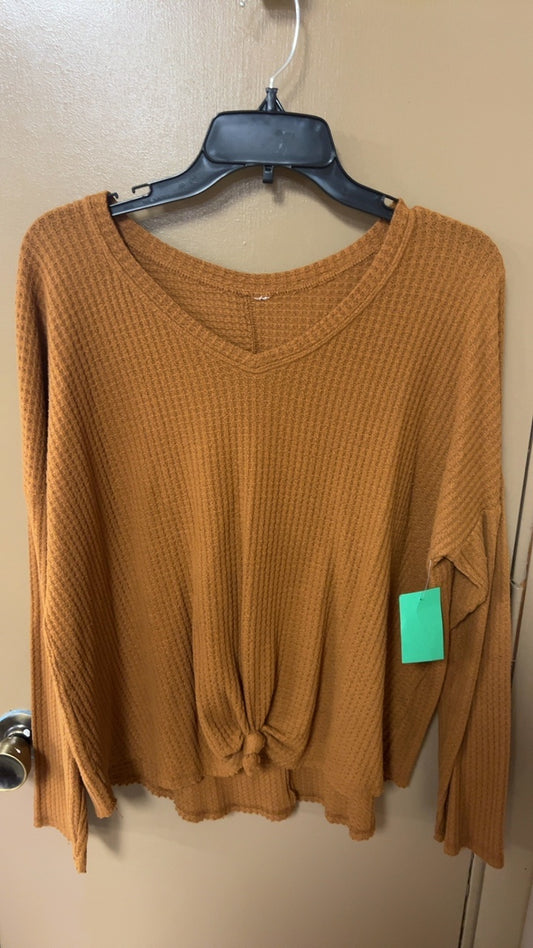 Sweater Large knot detail 