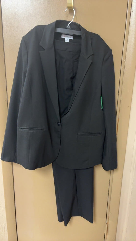 Liz Claiborne Suit 18