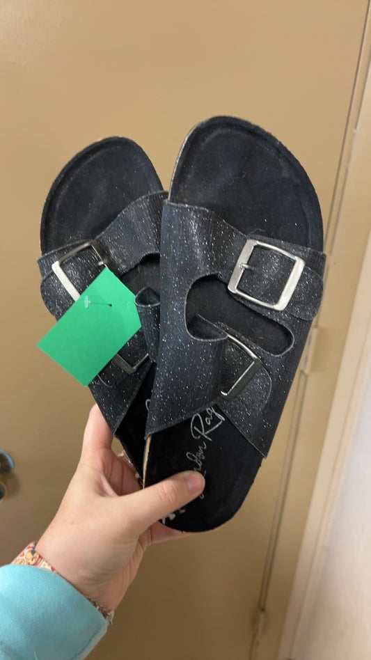 Boutique Sandals 8