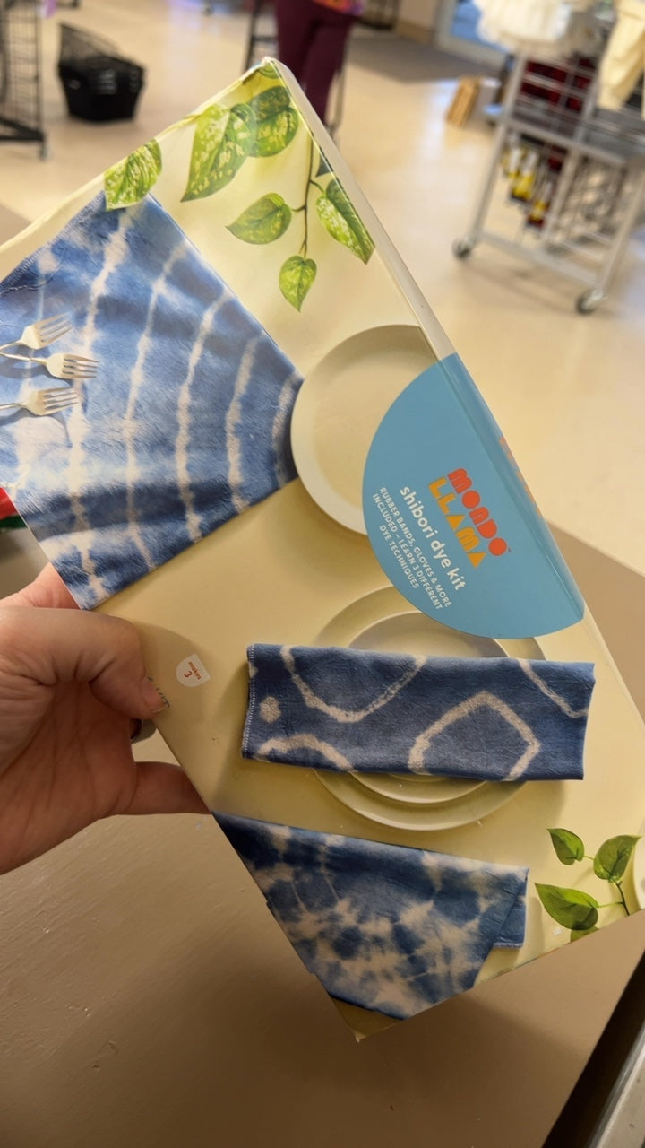 Mondo Llama Tie Dye Kit 