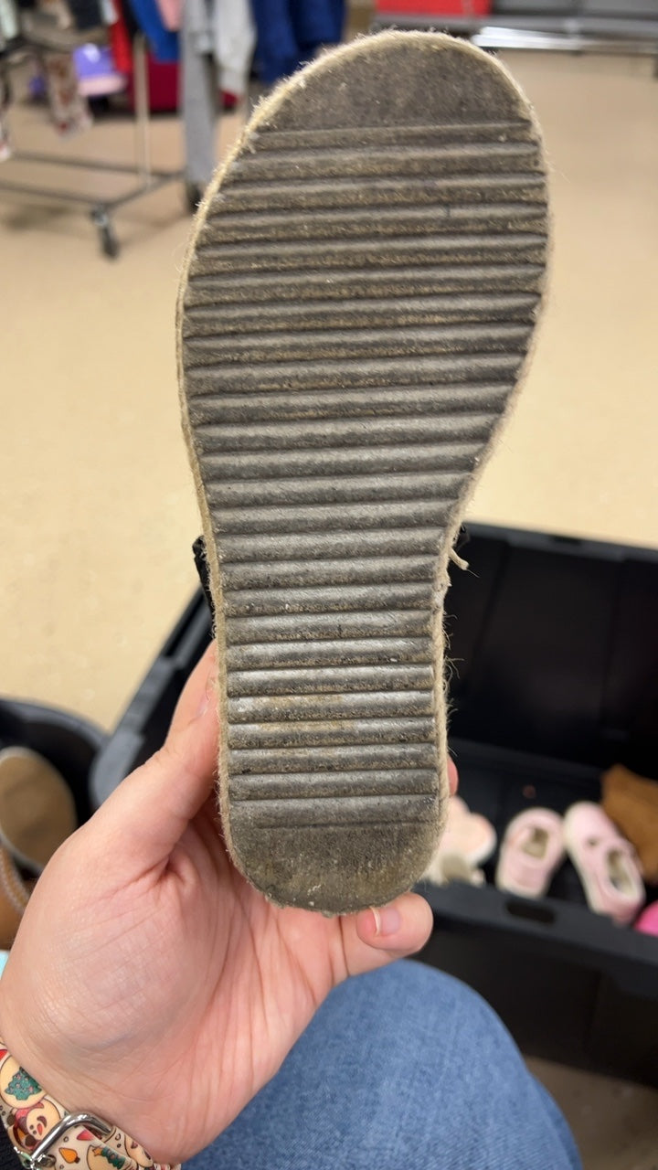 Pierre Dumas Sandals Youth 1