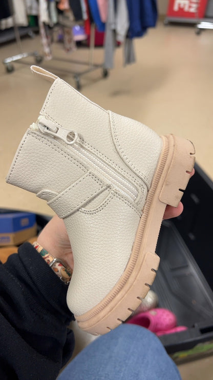 Boots Youth 6 cream