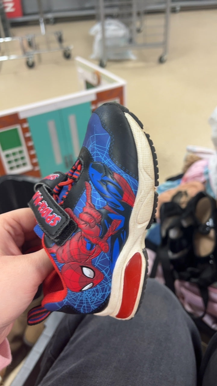 Spider-Man Sneakers Youth 8