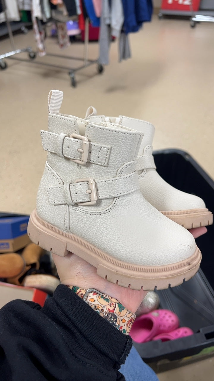 Boots Youth 6 cream