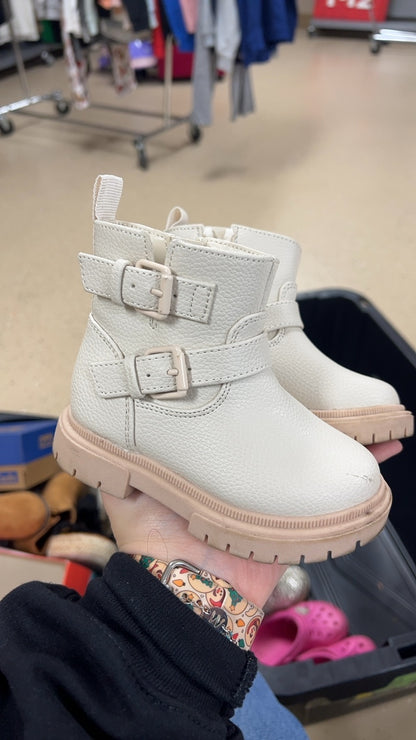 Boots Youth 6 cream