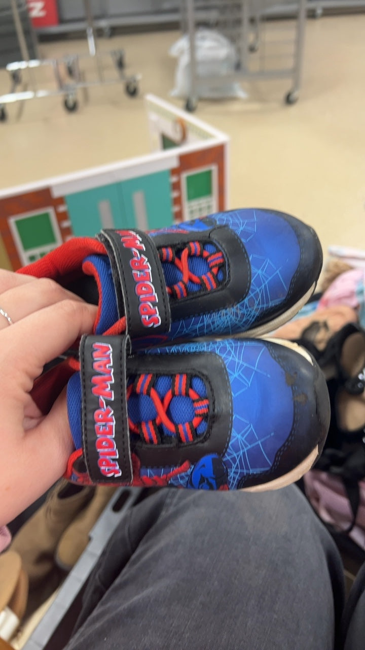 Spider-Man Sneakers Youth 8