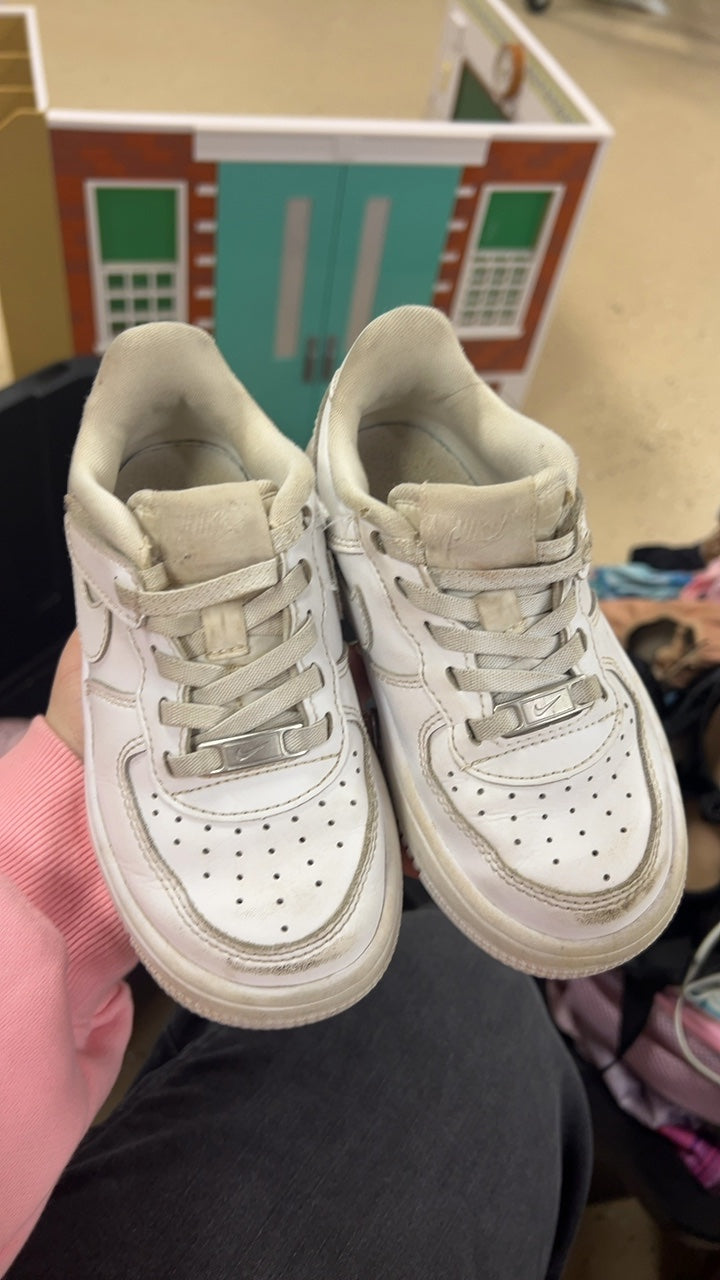 Nike Sneakers Youth 10