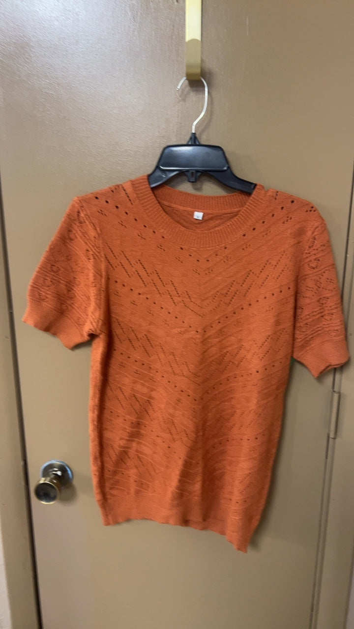 T-Shirt Sweater Medium