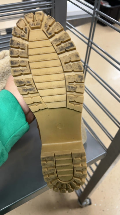 Furry Boots 9-10