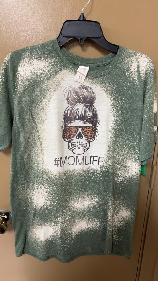 Mom life T-Shirt Large