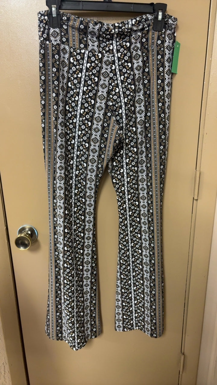 Women’s Pants Large