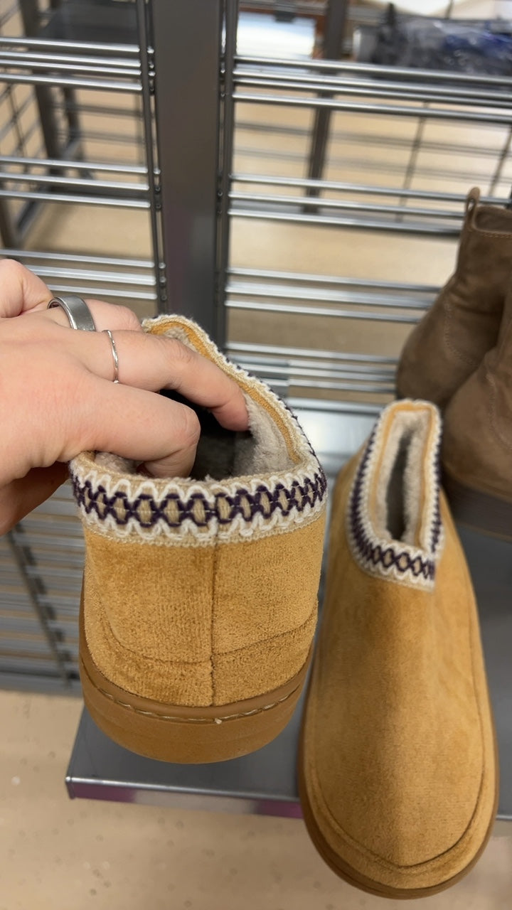 Slippers 9-10