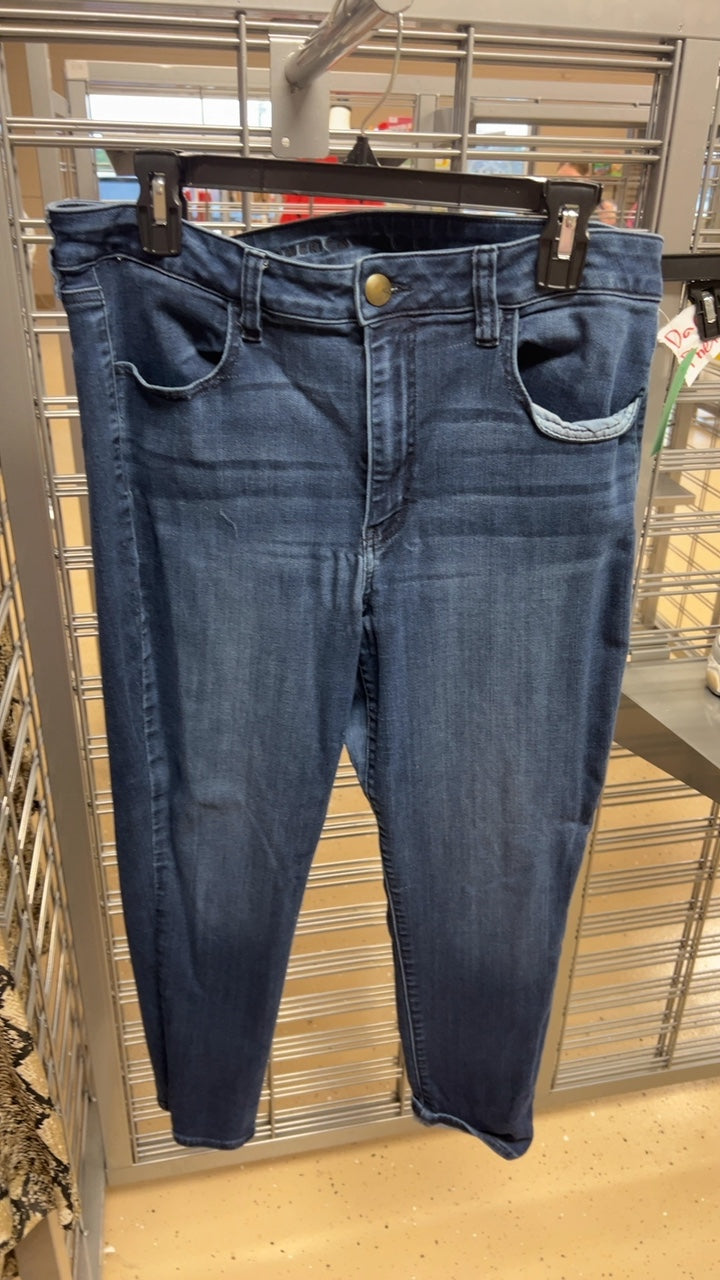 American Eagle Pants 18
