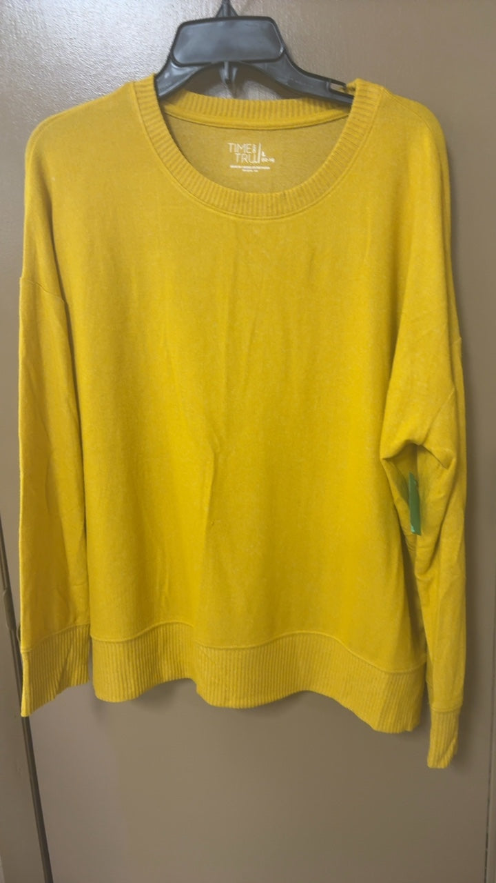 Time & Tru Sweater Large