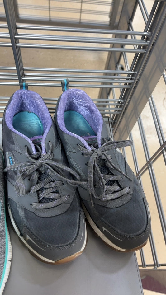 Sneakers 8.5
