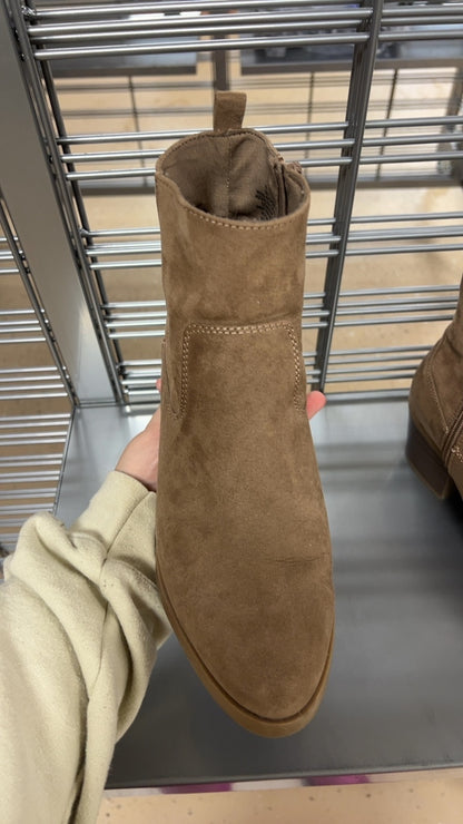 Boots 9 brown 