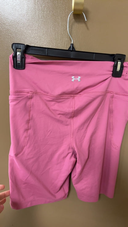 Under Armour Shorts Medium