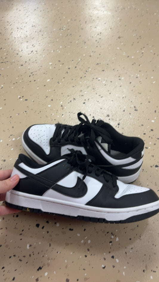 Nike Sneakers 8.5 black
