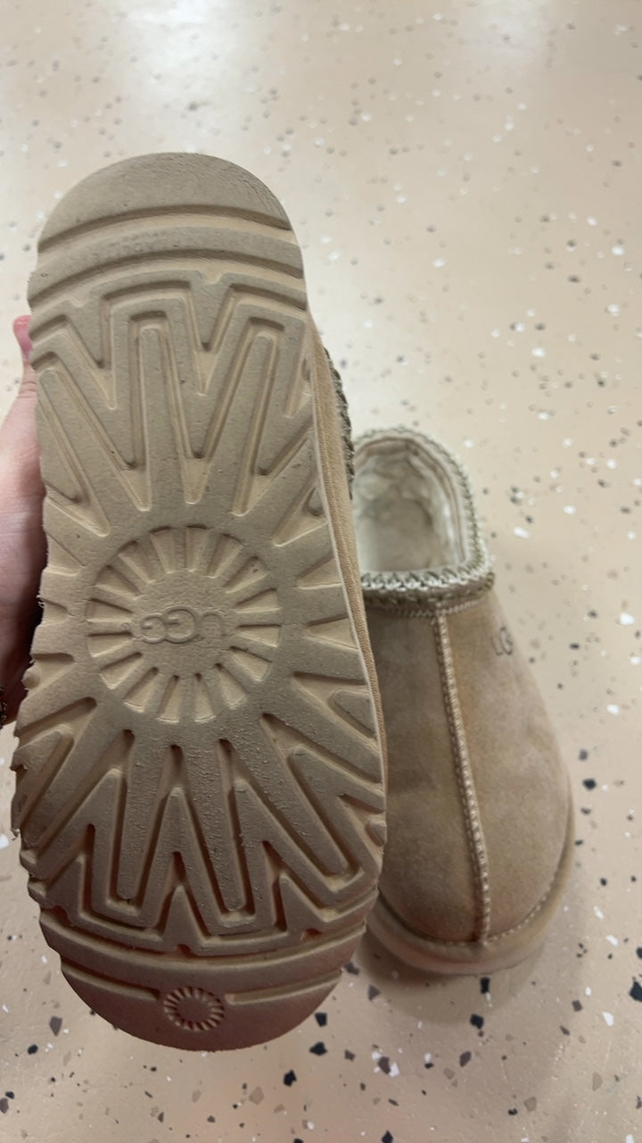 UGG Slippers 8