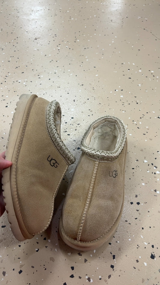 UGG Slippers 8
