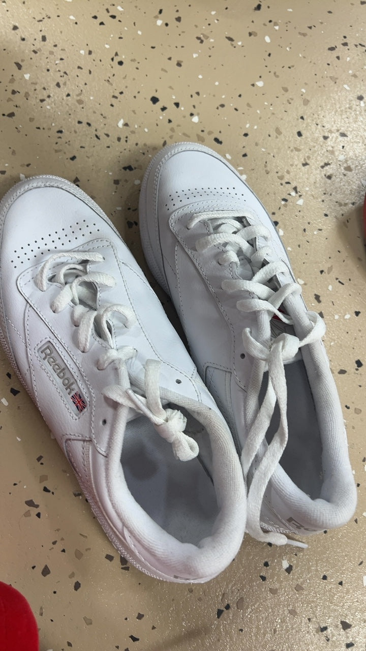Reebok Sneakers 8.5