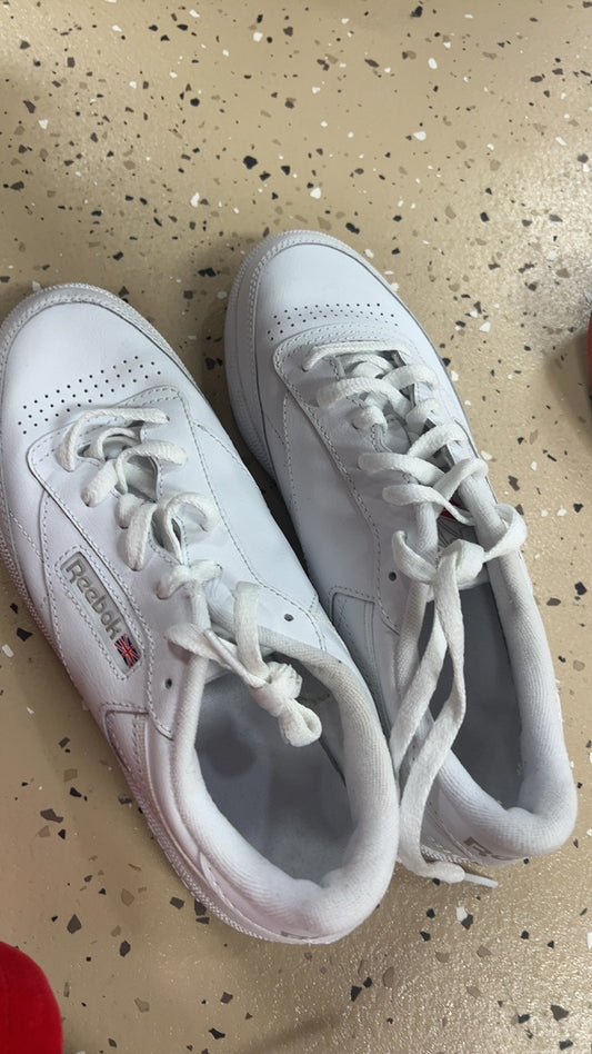 Reebok Sneakers 8.5