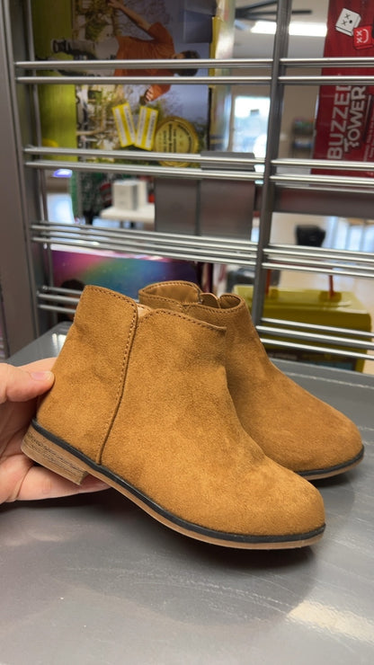 Boots Youth 8 brown