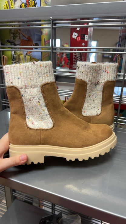 Cat and Jack Boots Youth 5
