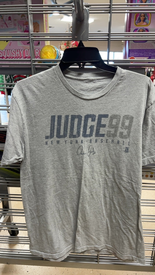 T-Shirt Medium