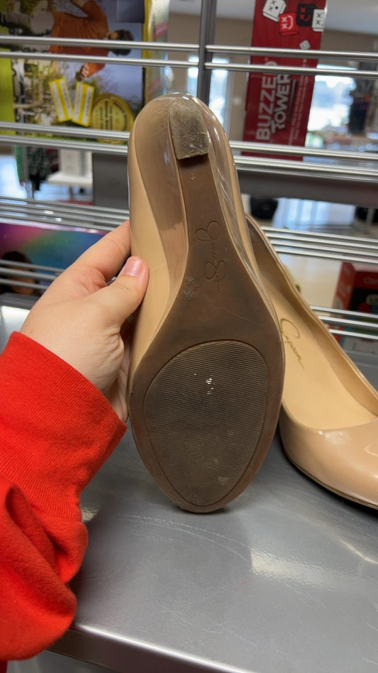 Nude Pumps 7.5
