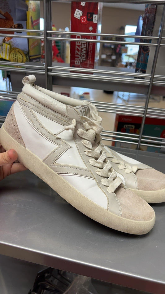 High top Sneakers 9.5