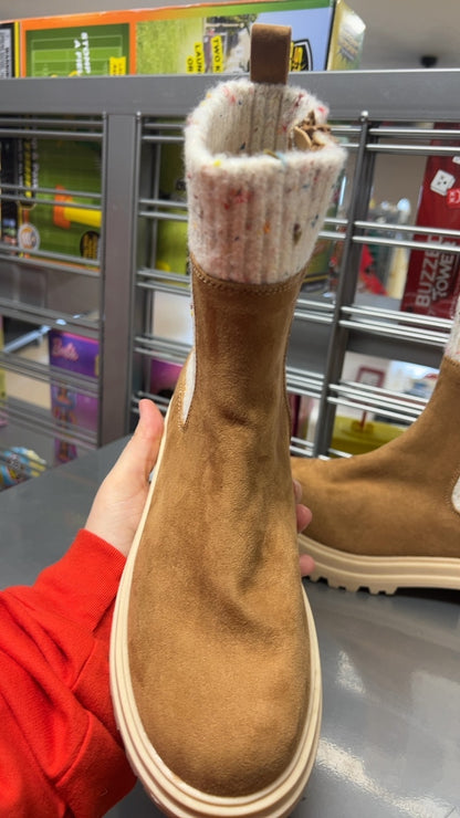 Cat and Jack Boots Youth 5
