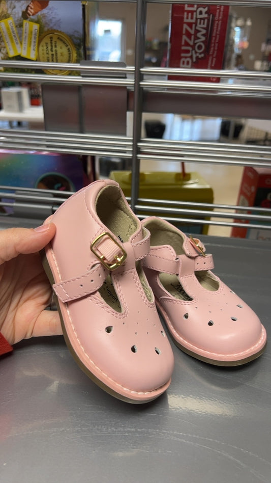 Pink Shoes Youth 4