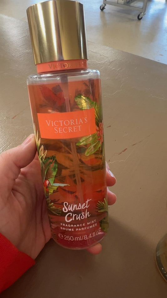 Victoria's Secret Fragrance Mist crush 