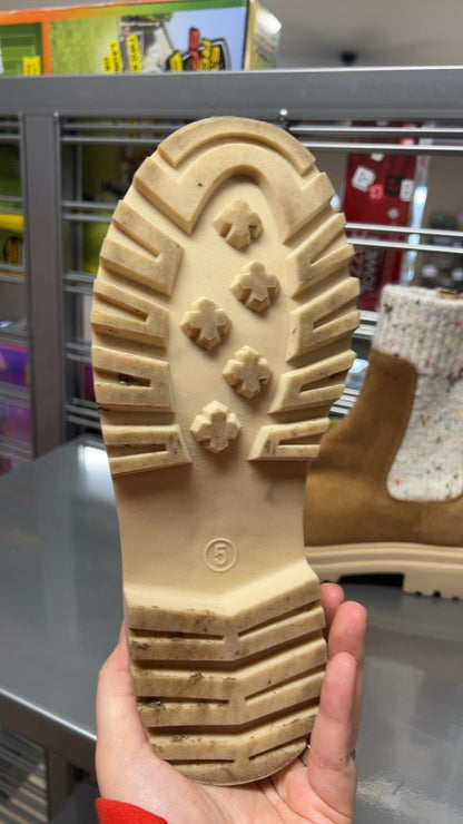 Cat and Jack Boots Youth 5