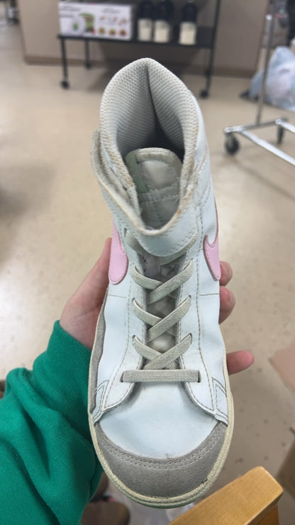 Nike Sneakers Youth 2