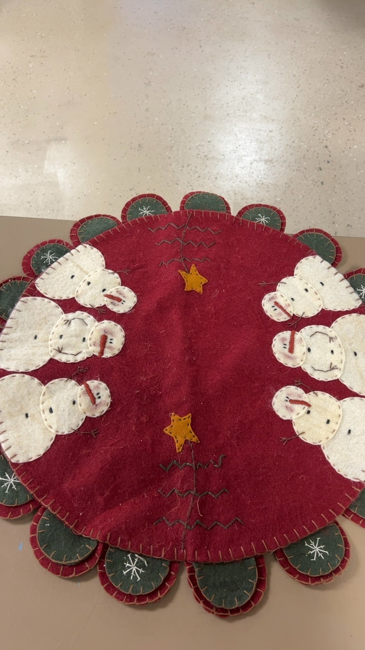 N/A Table Centerpiece