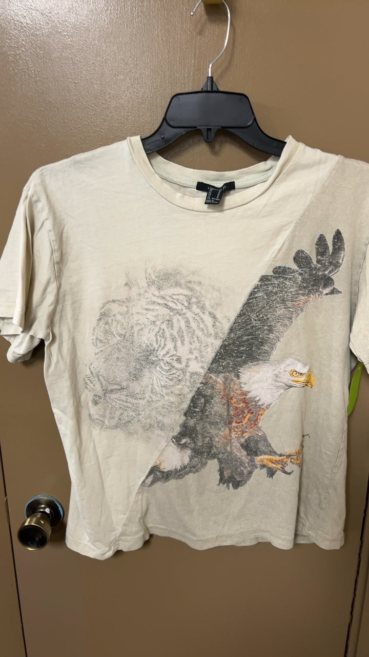 Forever 21 T-Shirt Medium