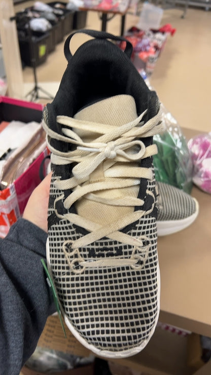 Nike Sneakers Mens 9